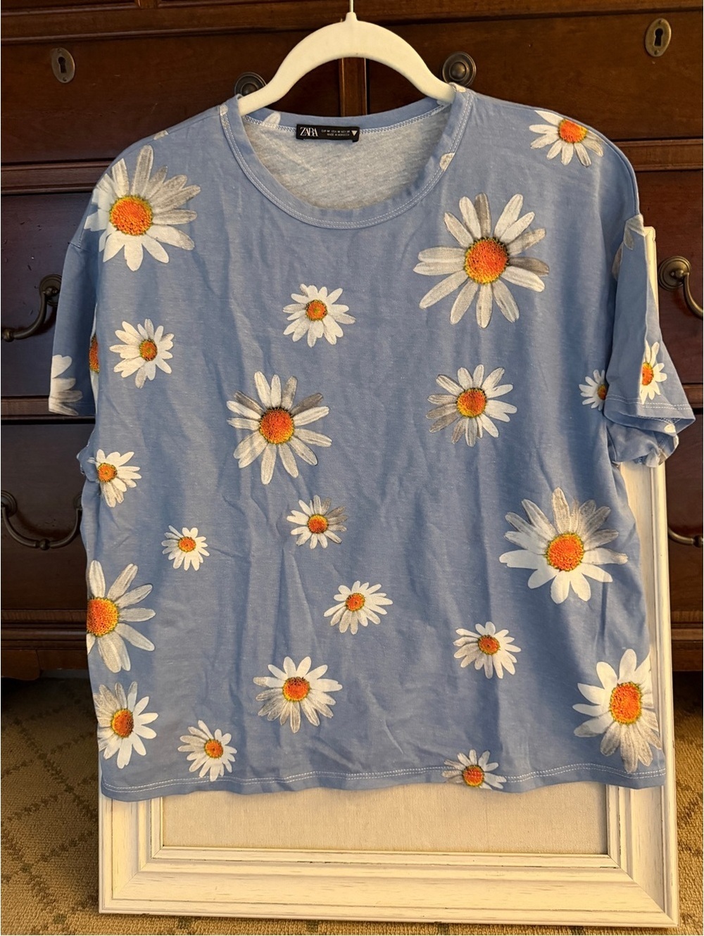 Zara light blue floral daisy design short sleeved T-shirt M